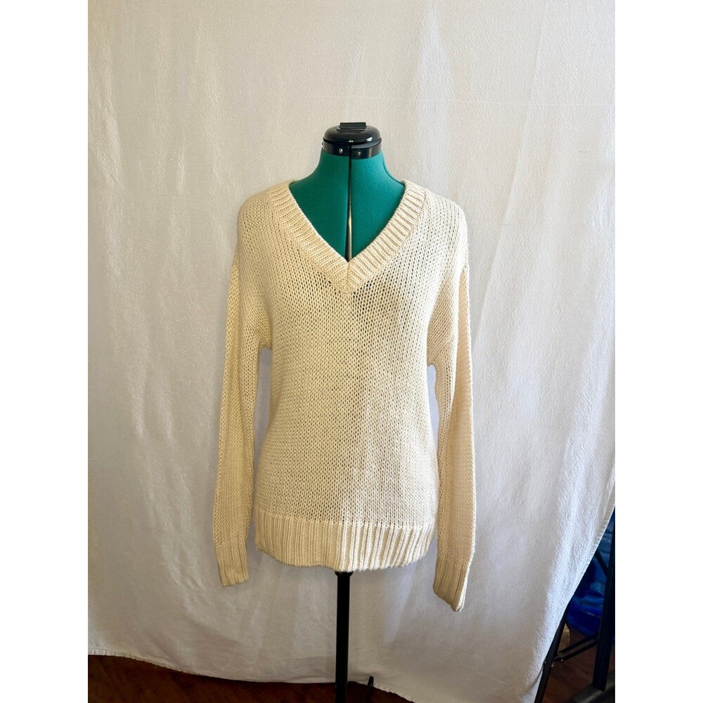 Victoria's Secret PINK cream colored V-Neck Pullover Sweater